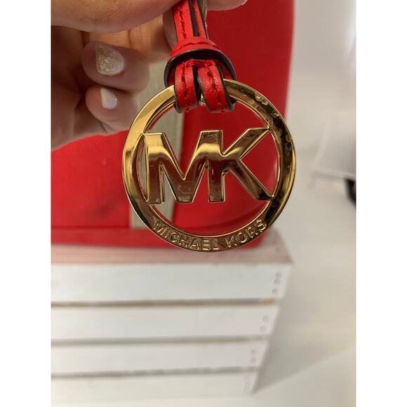 MICHAEL KORS, XL CORAL CANVAS TOTE AND ATTATCHABLE POUCH - Picture 6 of 16